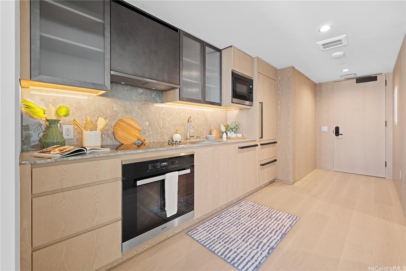 Koula condo # 3511, Honolulu, Hawaii - photo 4 of 25