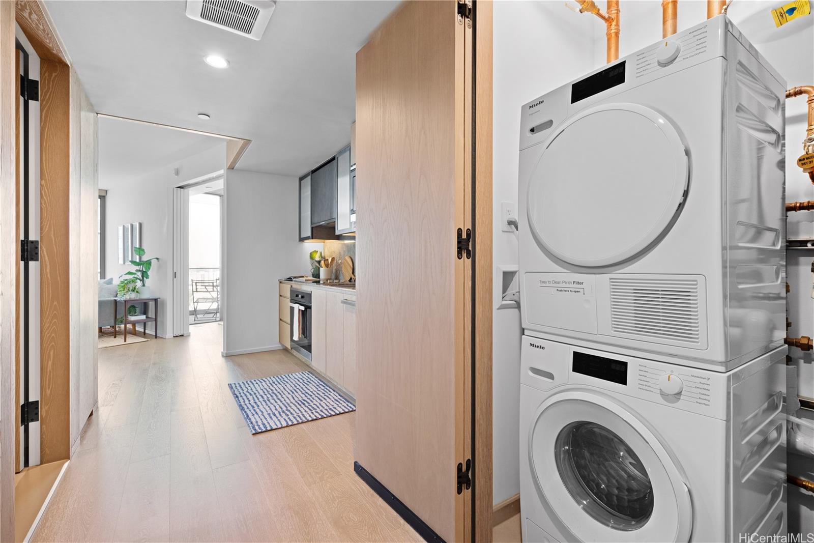 Koula condo # 3511, Honolulu, Hawaii - photo 5 of 25