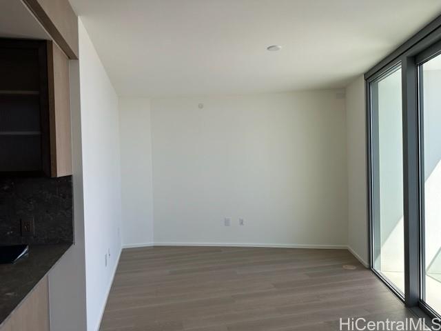 1000 Auahi St Honolulu - Rental - photo 2 of 12