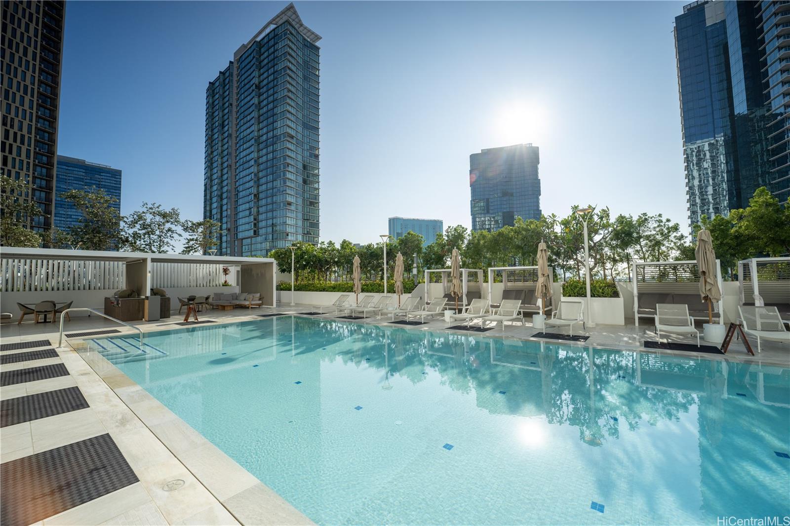 1000 Auahi St Honolulu - Rental - photo 13 of 21