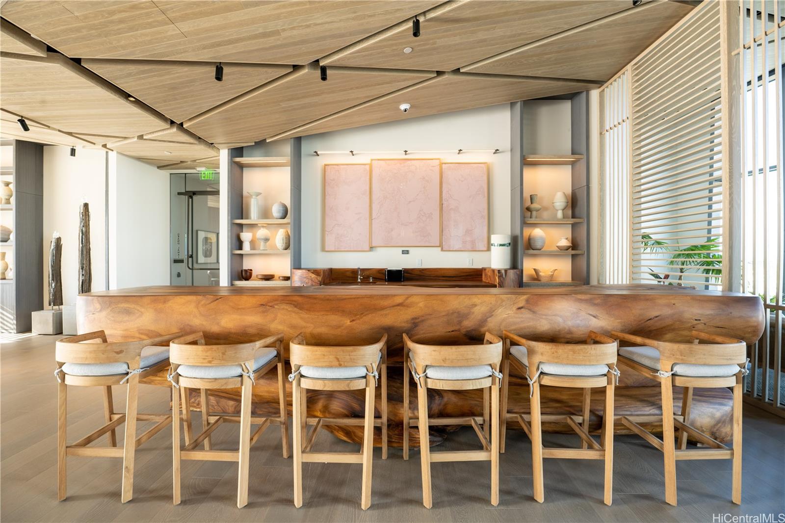 1000 Auahi St Honolulu - Rental - photo 17 of 21