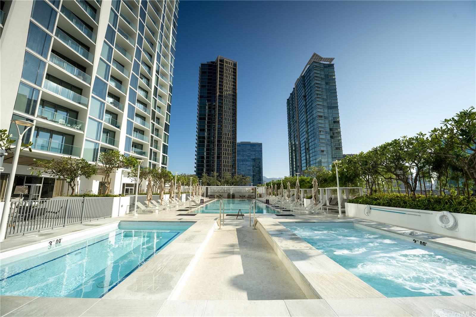 1000 Auahi St Honolulu - Rental - photo 21 of 21