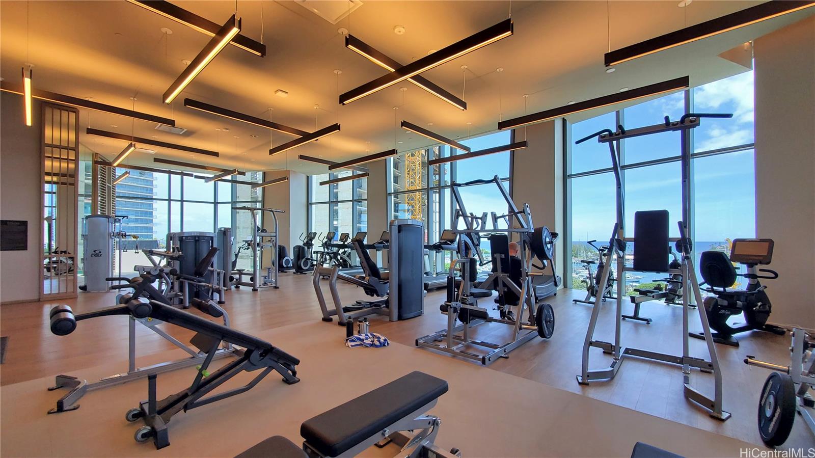 Koula condo # 411, Honolulu, Hawaii - photo 22 of 24