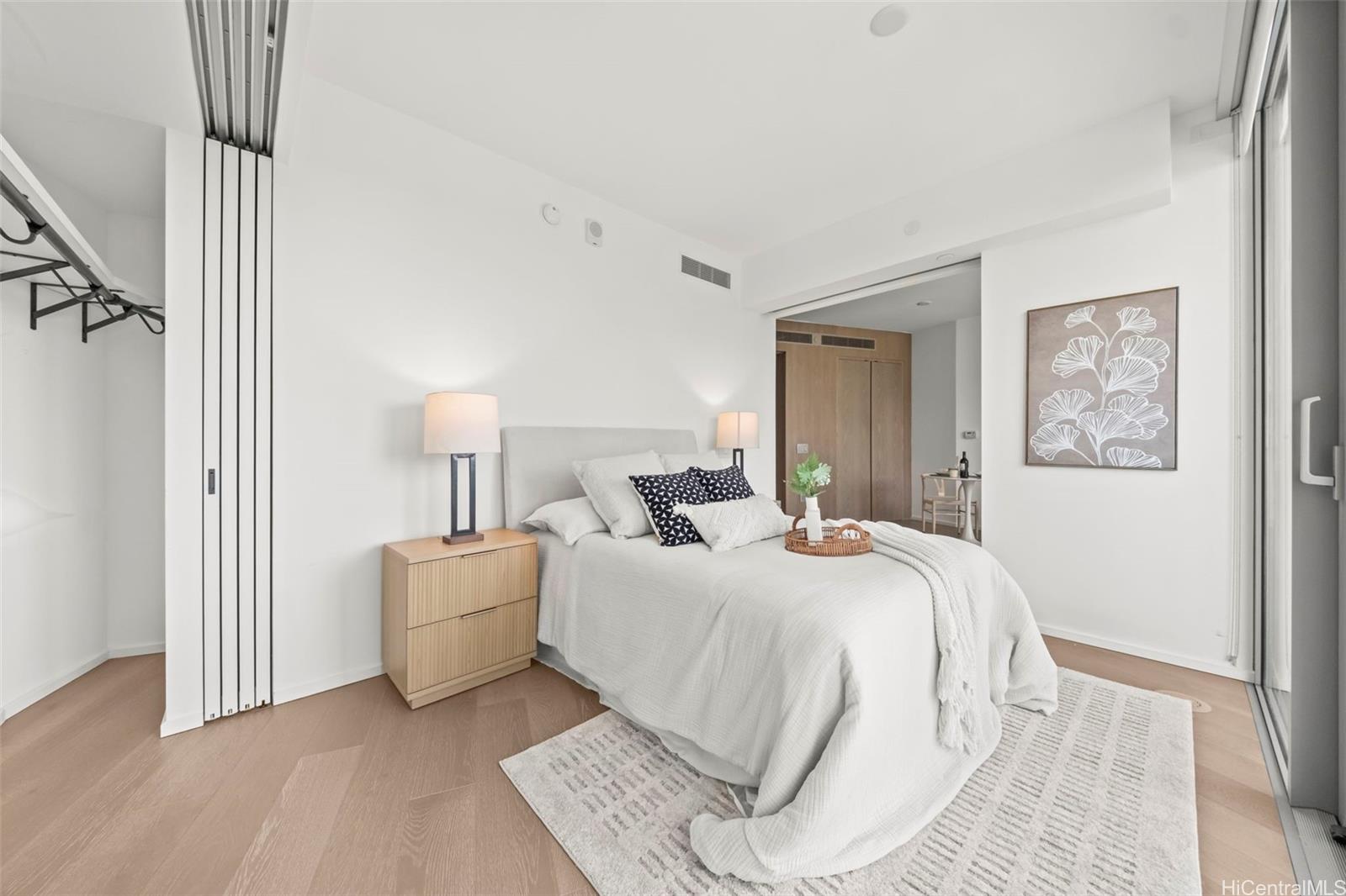 Koula condo # 411, Honolulu, Hawaii - photo 5 of 24