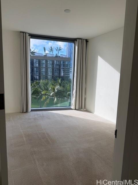 1000 Auahi St Honolulu - Rental - photo 3 of 4