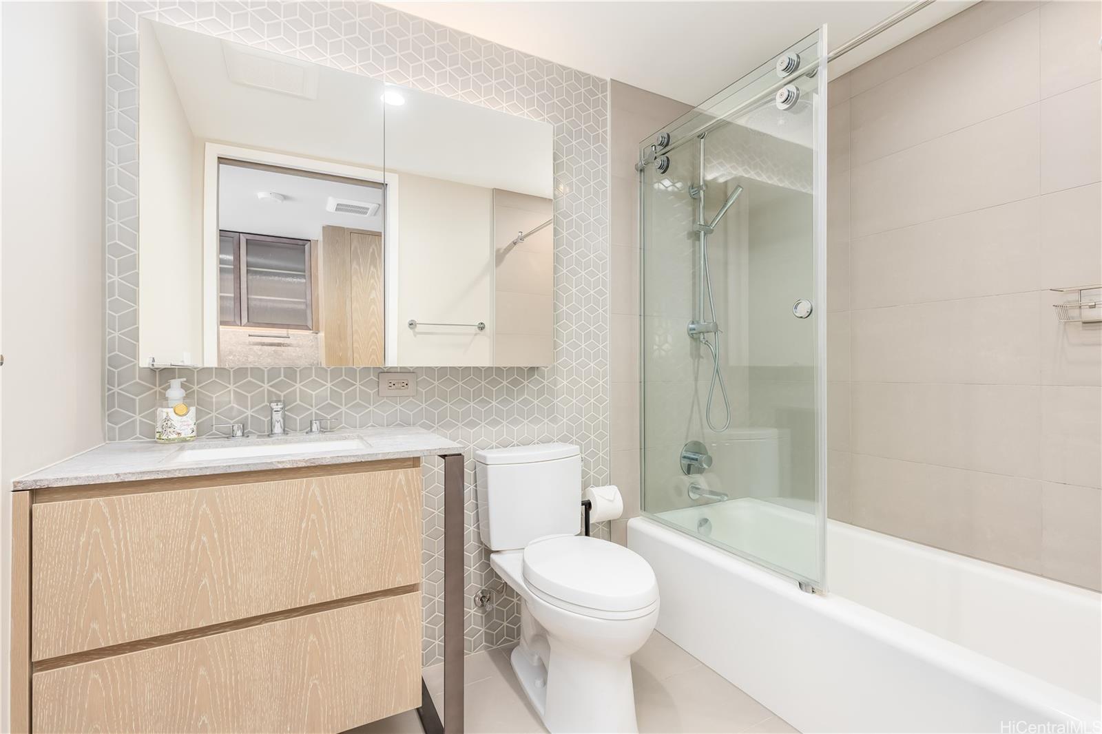 Koula condo # 527, Honolulu, Hawaii - photo 6 of 24