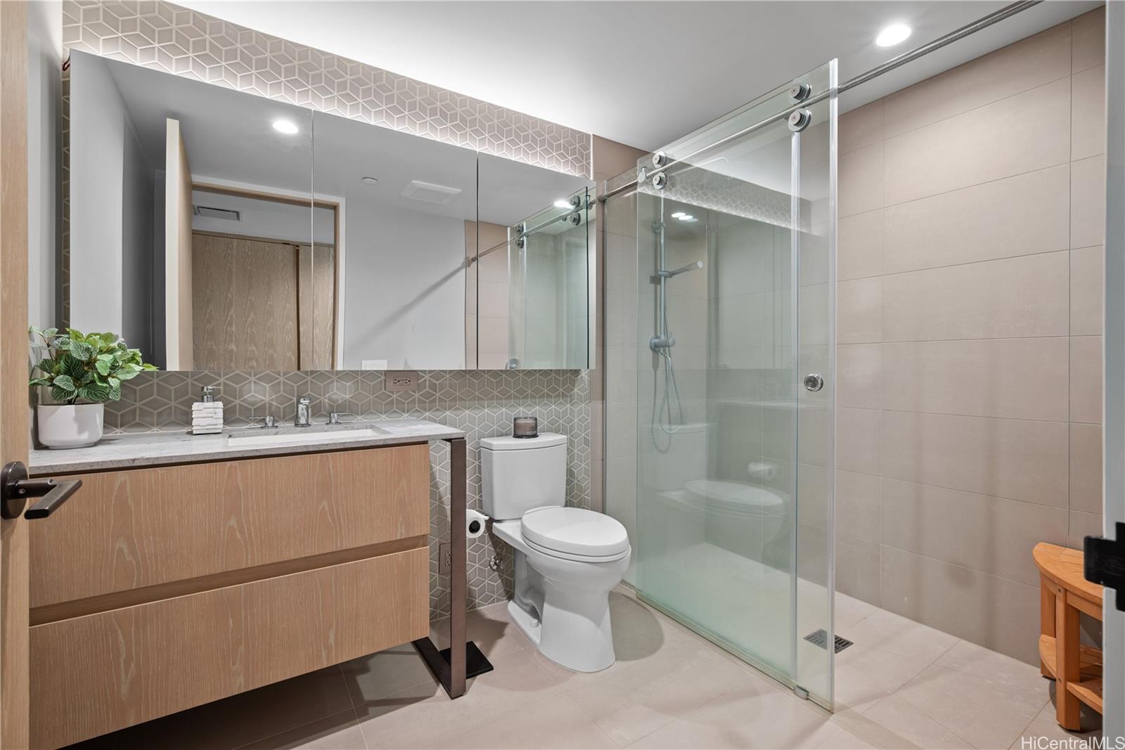 Koula condo # 906, Honolulu, Hawaii - photo 10 of 25