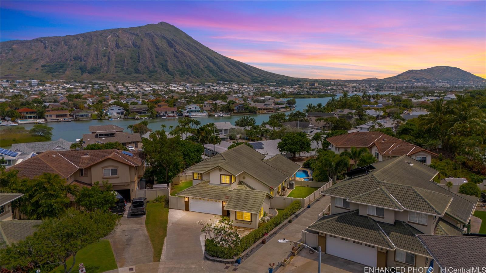 1000  Kaolo Street Kamilo Nui, Hawaii Kai home - photo 2 of 25