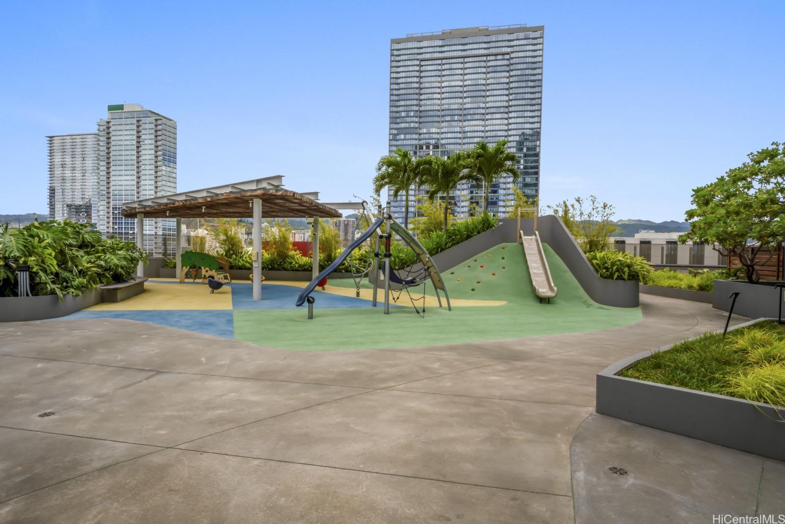 1001 Queen St Honolulu - Rental - photo 13 of 20