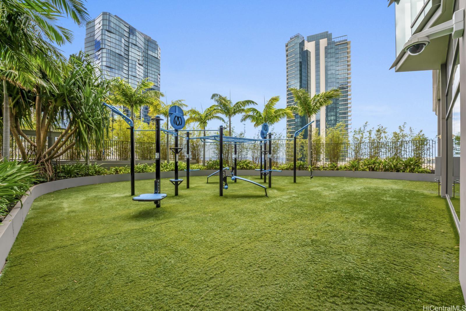 1001 Queen Street Honolulu - Rental - photo 14 of 24