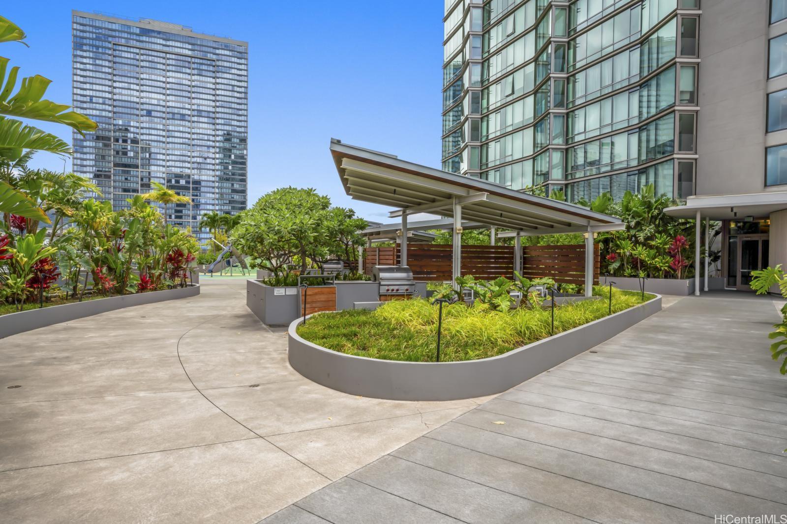 1001 Queen Street Honolulu - Rental - photo 18 of 24