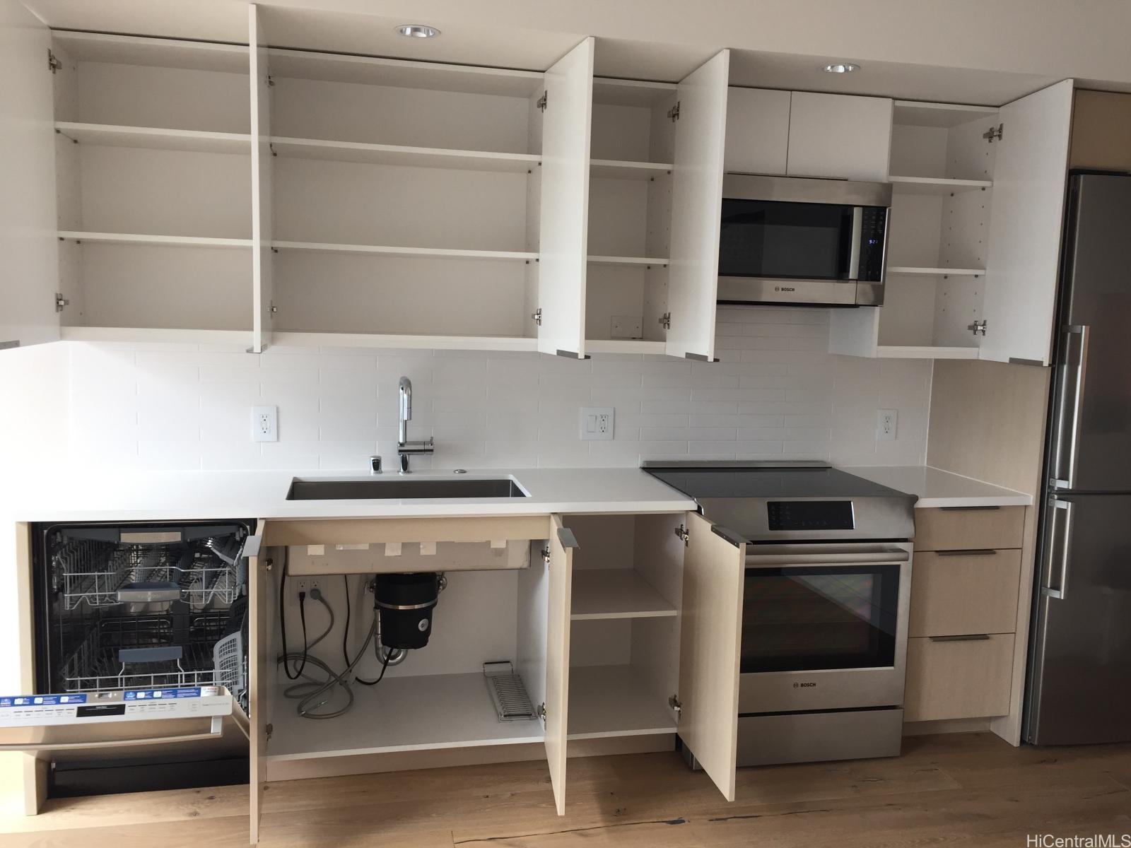 1001 Queen Street Honolulu - Rental - photo 8 of 24