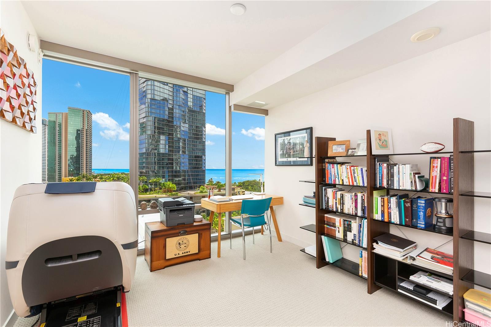 Ae'o condo # 1204, Honolulu, Hawaii - photo 11 of 25