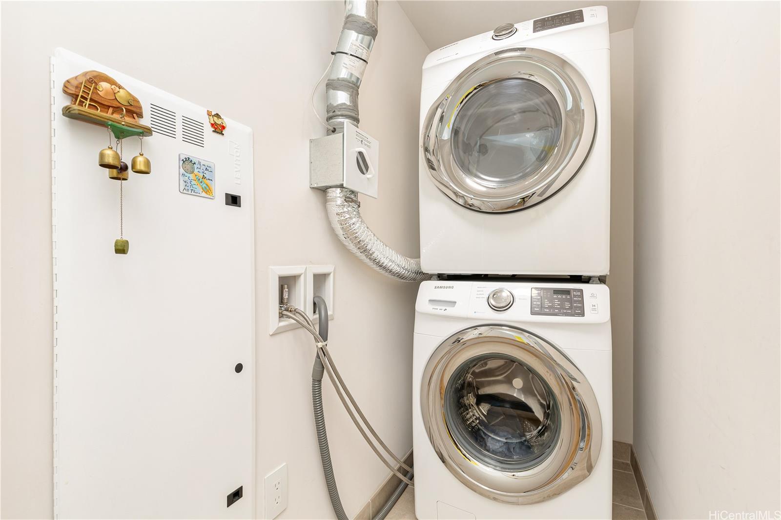 Ae'o condo # 1204, Honolulu, Hawaii - photo 13 of 25