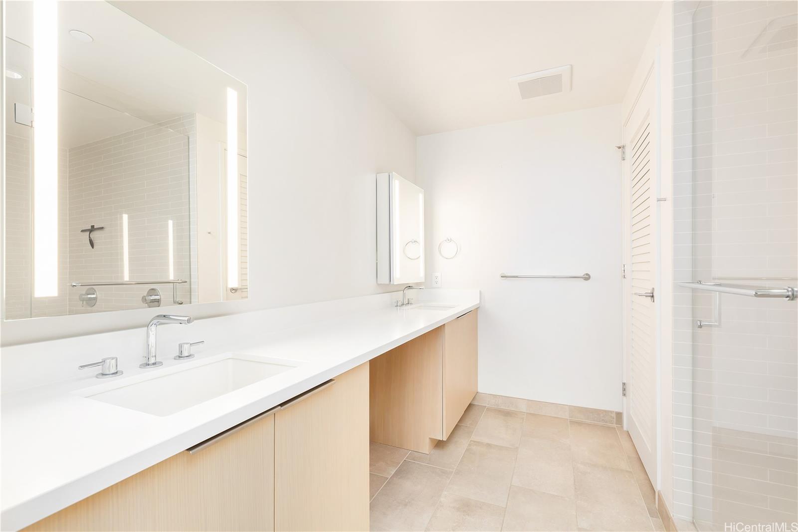 Ae'o condo # 1204, Honolulu, Hawaii - photo 8 of 25