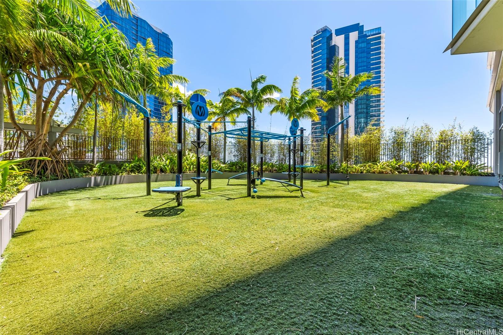 Ae'o condo # 1213, Honolulu, Hawaii - photo 19 of 25