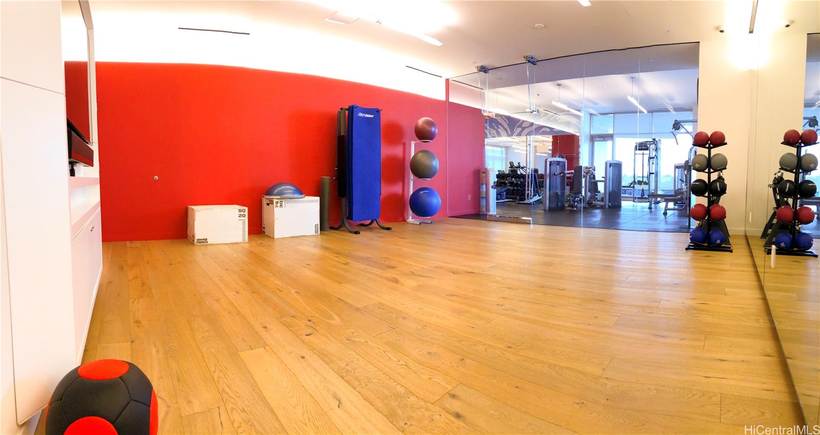 1001 Queen St Honolulu - Rental - photo 12 of 14