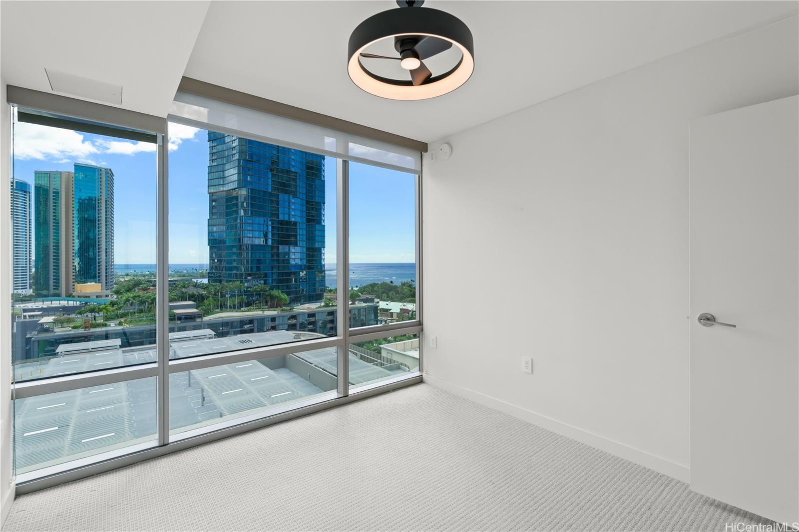 1001 Queen Street Honolulu - Rental - photo 15 of 24