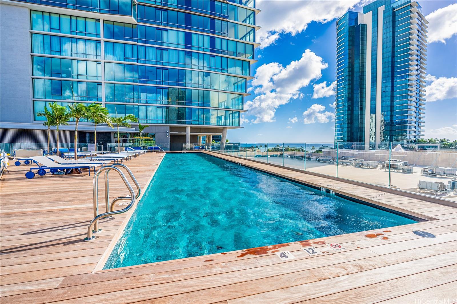 1001 Queen Street Honolulu - Rental - photo 18 of 24