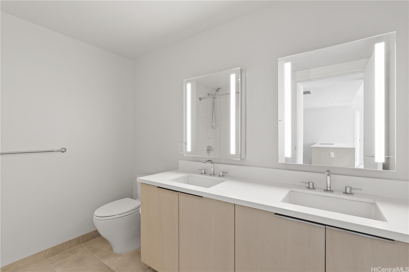 1001 Queen Street Honolulu - Rental - photo 10 of 24