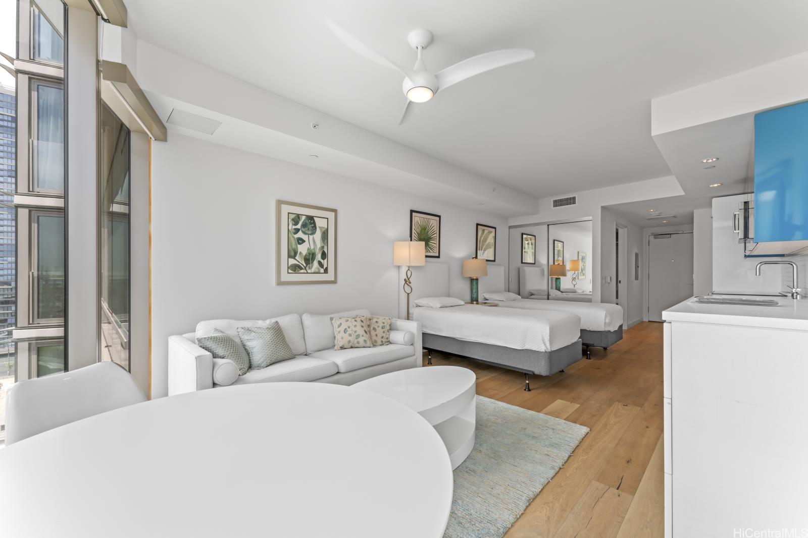 1001 Queen St Honolulu - Rental - photo 2 of 25