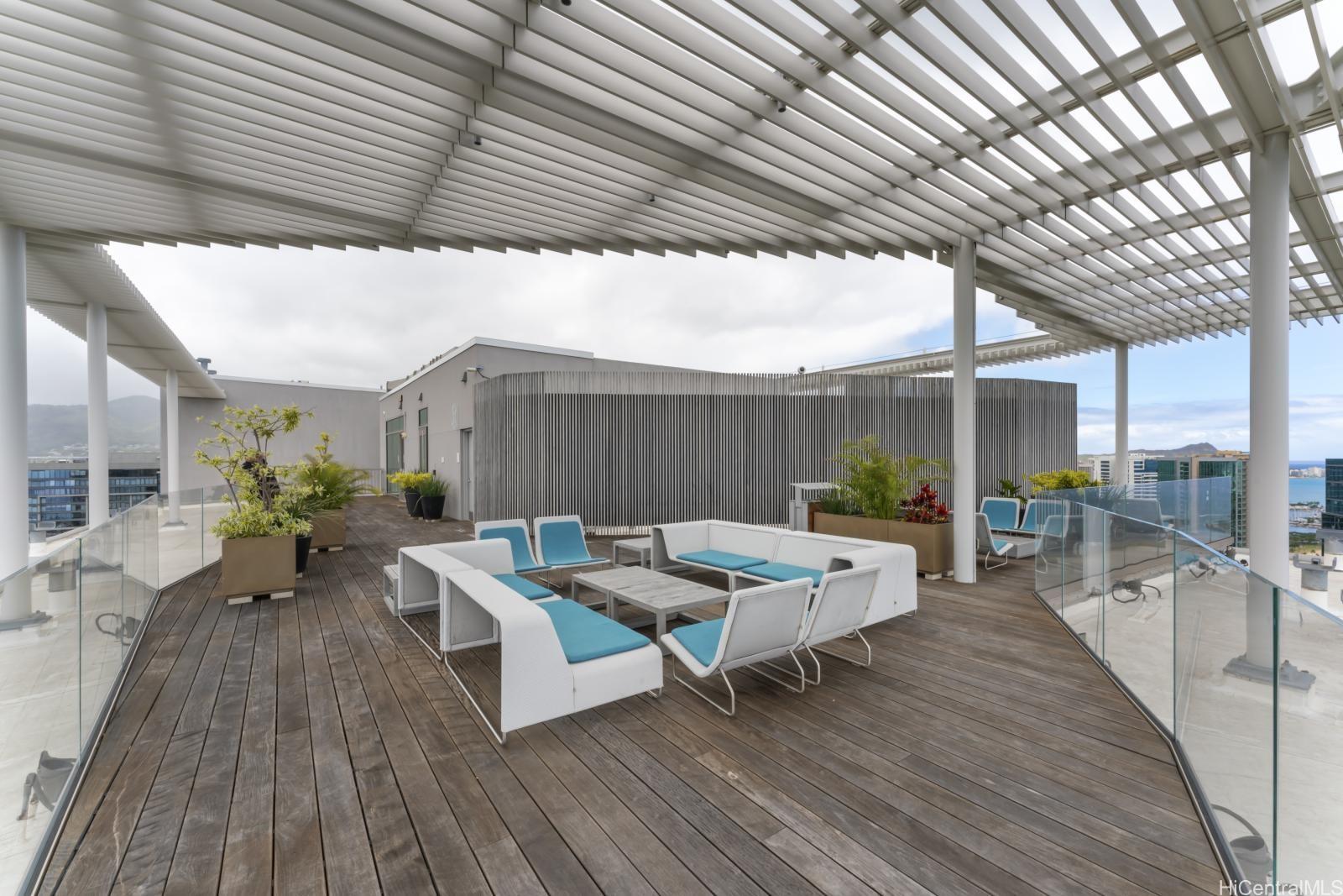 1001 Queen St Honolulu - Rental - photo 20 of 25