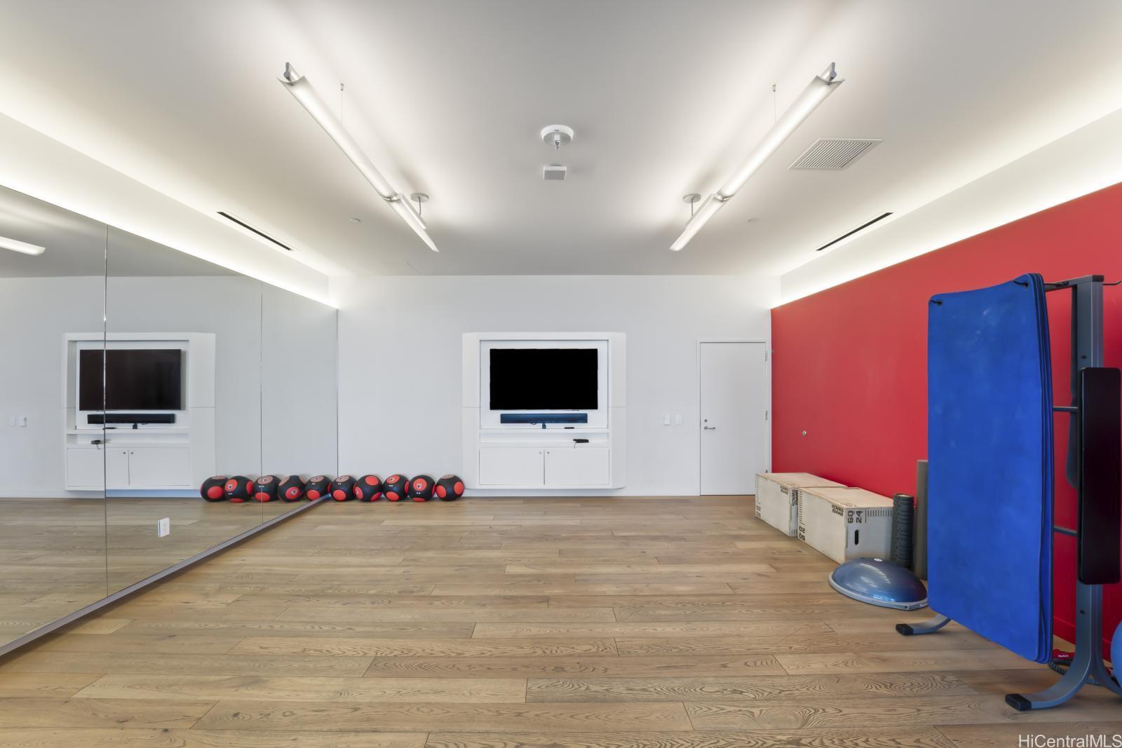 1001 Queen St Honolulu - Rental - photo 25 of 25