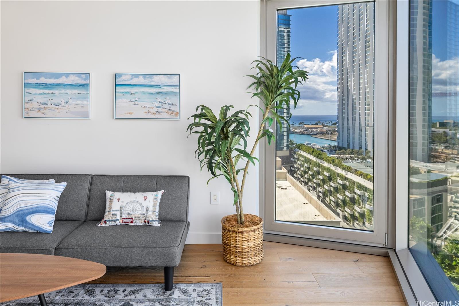 Ae'o condo # 1415, Honolulu, Hawaii - photo 4 of 25