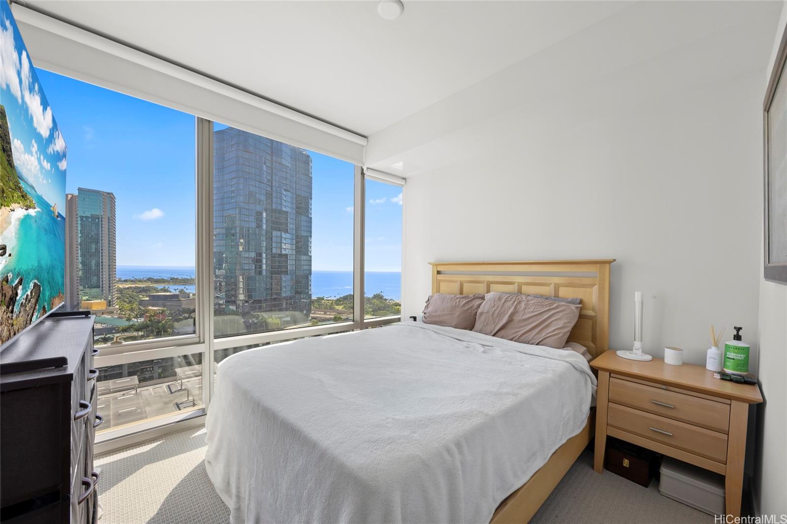 Ae'o condo # 1708, Honolulu, Hawaii - photo 9 of 19