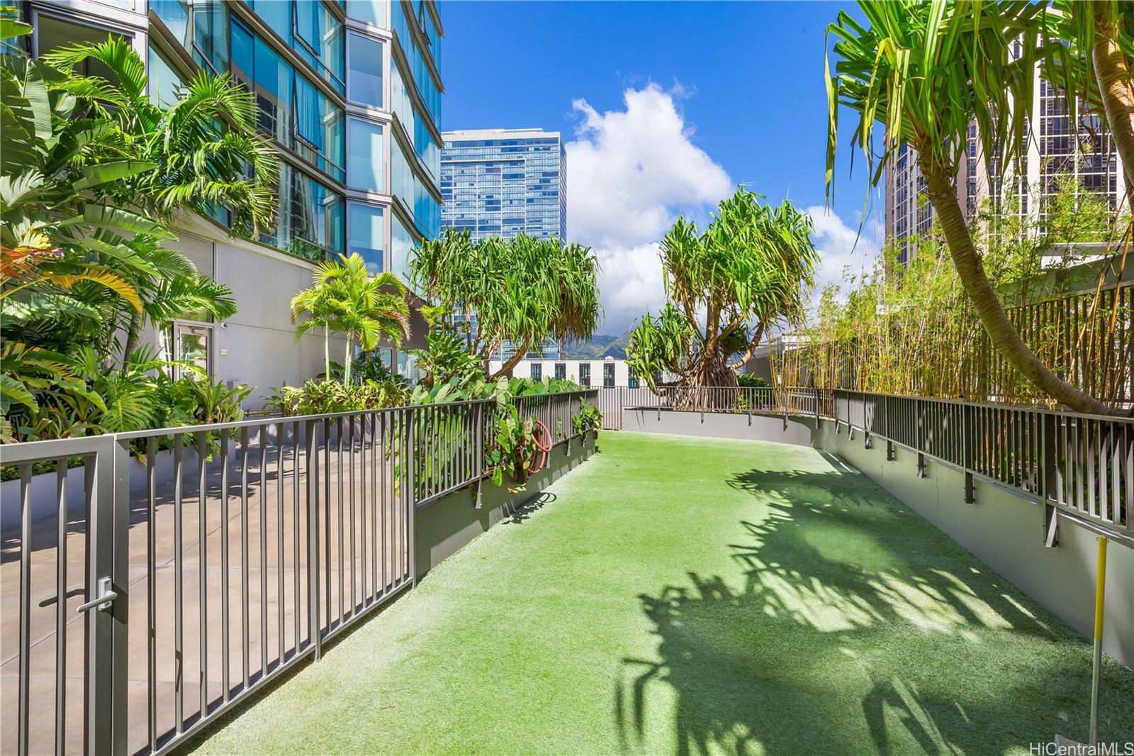 Ae'o condo # 1801, Honolulu, Hawaii - photo 22 of 25