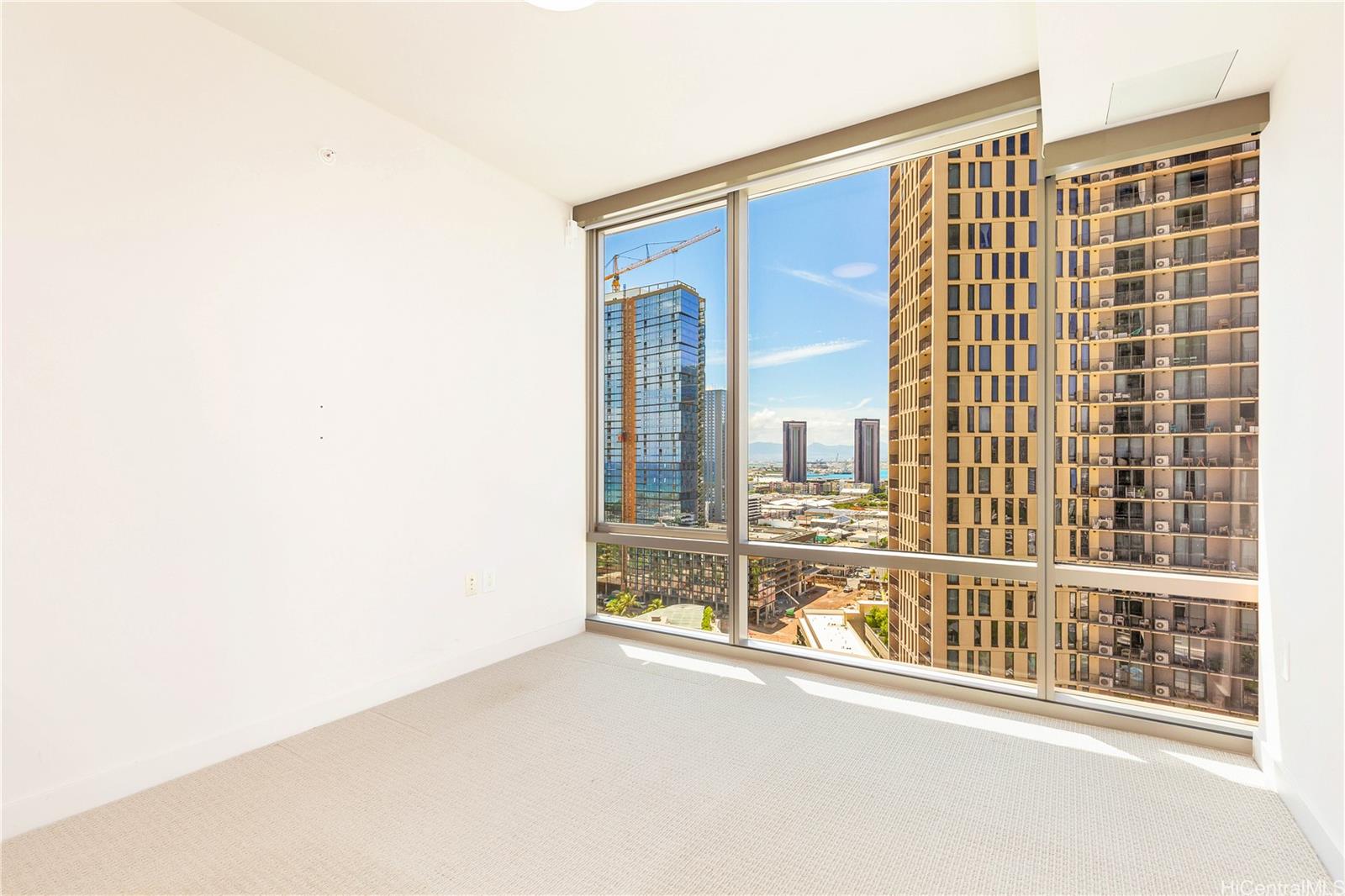 Ae'o condo # 1801, Honolulu, Hawaii - photo 7 of 25