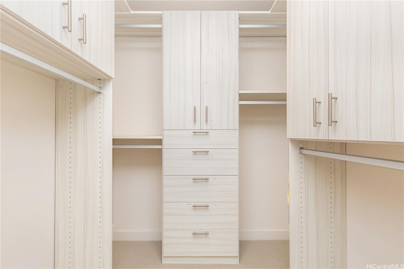 Ae'o condo # 1801, Honolulu, Hawaii - photo 10 of 25