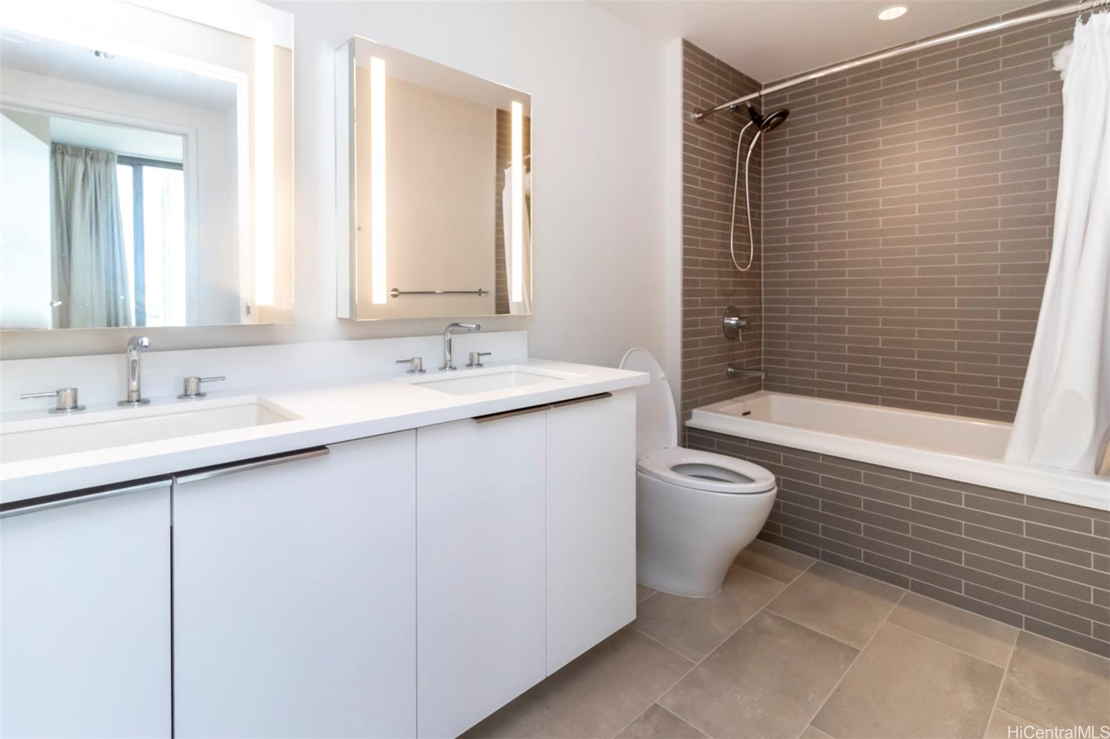 1001 Queen St Honolulu - Rental - photo 9 of 20