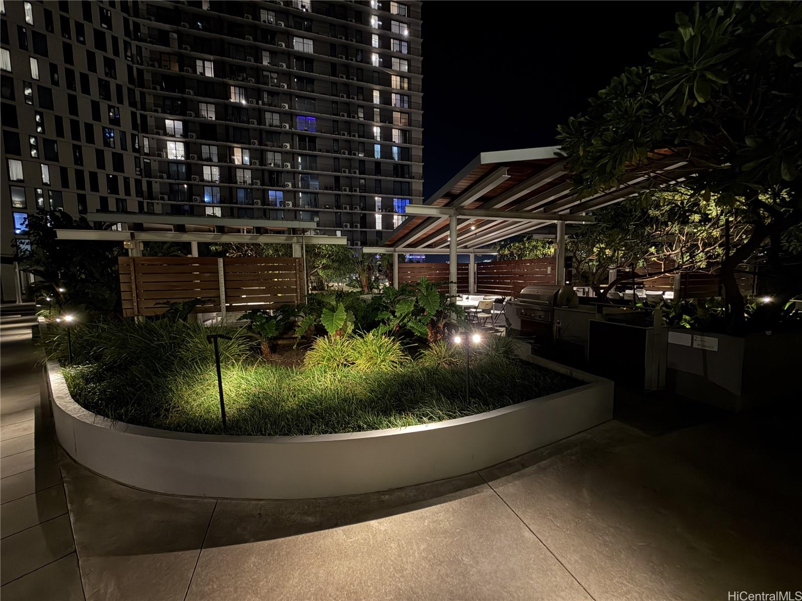 1001 Queen St Honolulu - Rental - photo 17 of 17