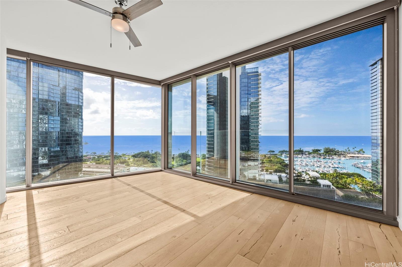 Ae'o condo # 1900, Honolulu, Hawaii - photo 2 of 25