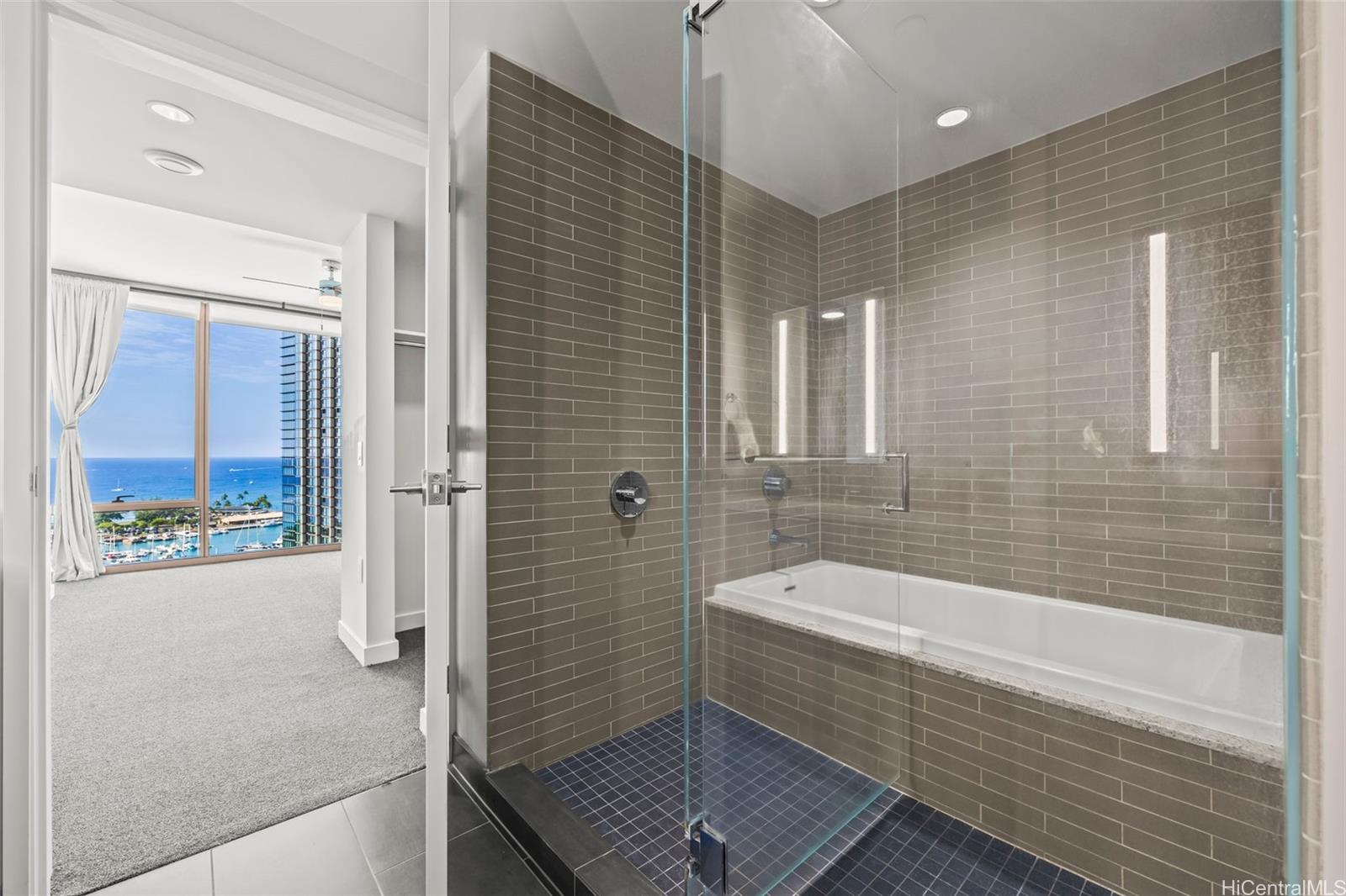 Ae'o condo # 1900, Honolulu, Hawaii - photo 9 of 25