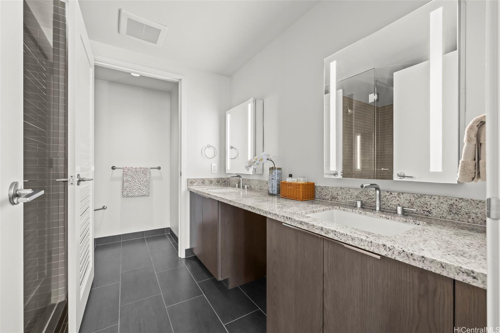 Ae'o condo # 1900, Honolulu, Hawaii - photo 10 of 25