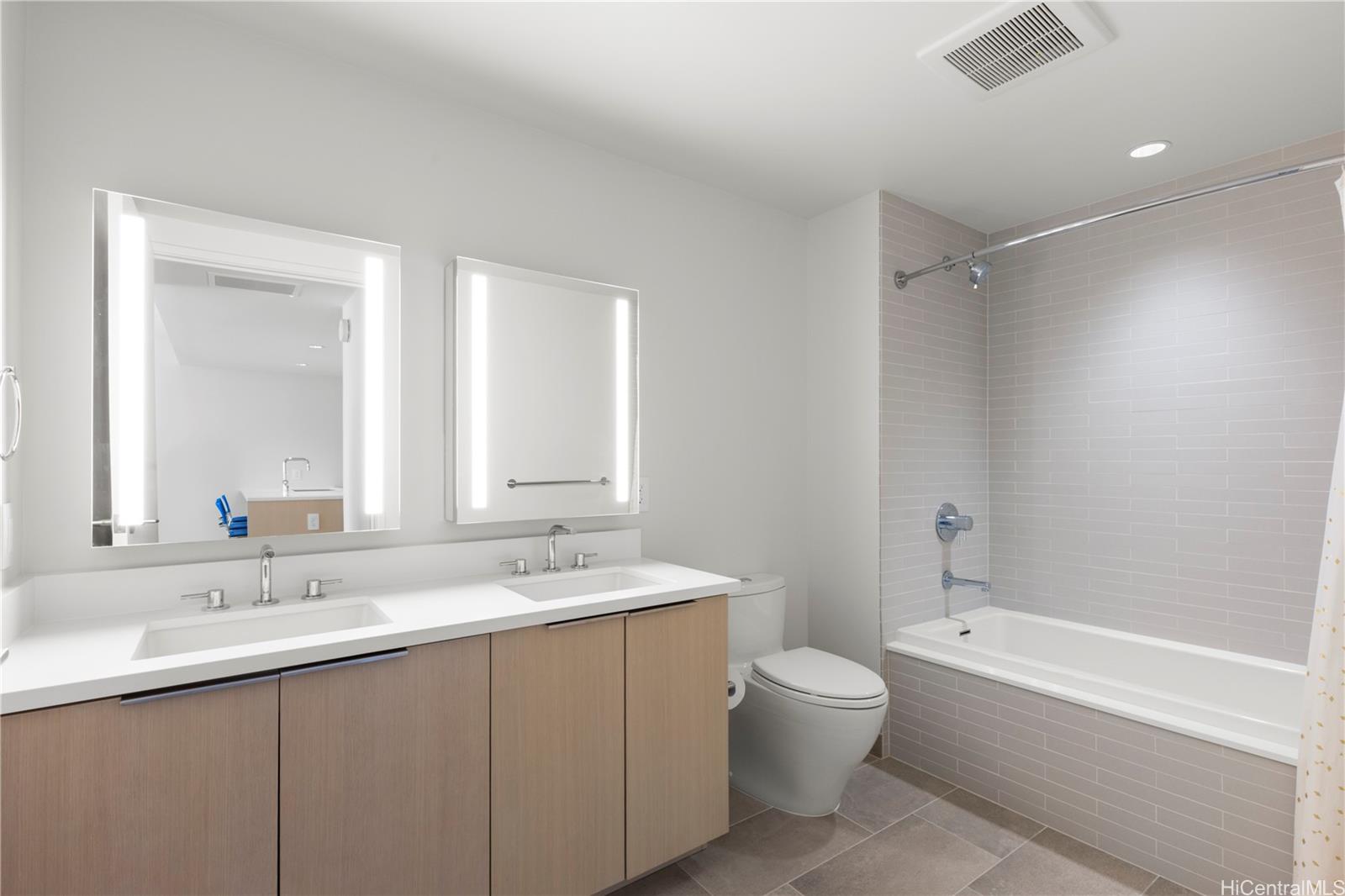 Ae'o condo # 1908, Honolulu, Hawaii - photo 9 of 19