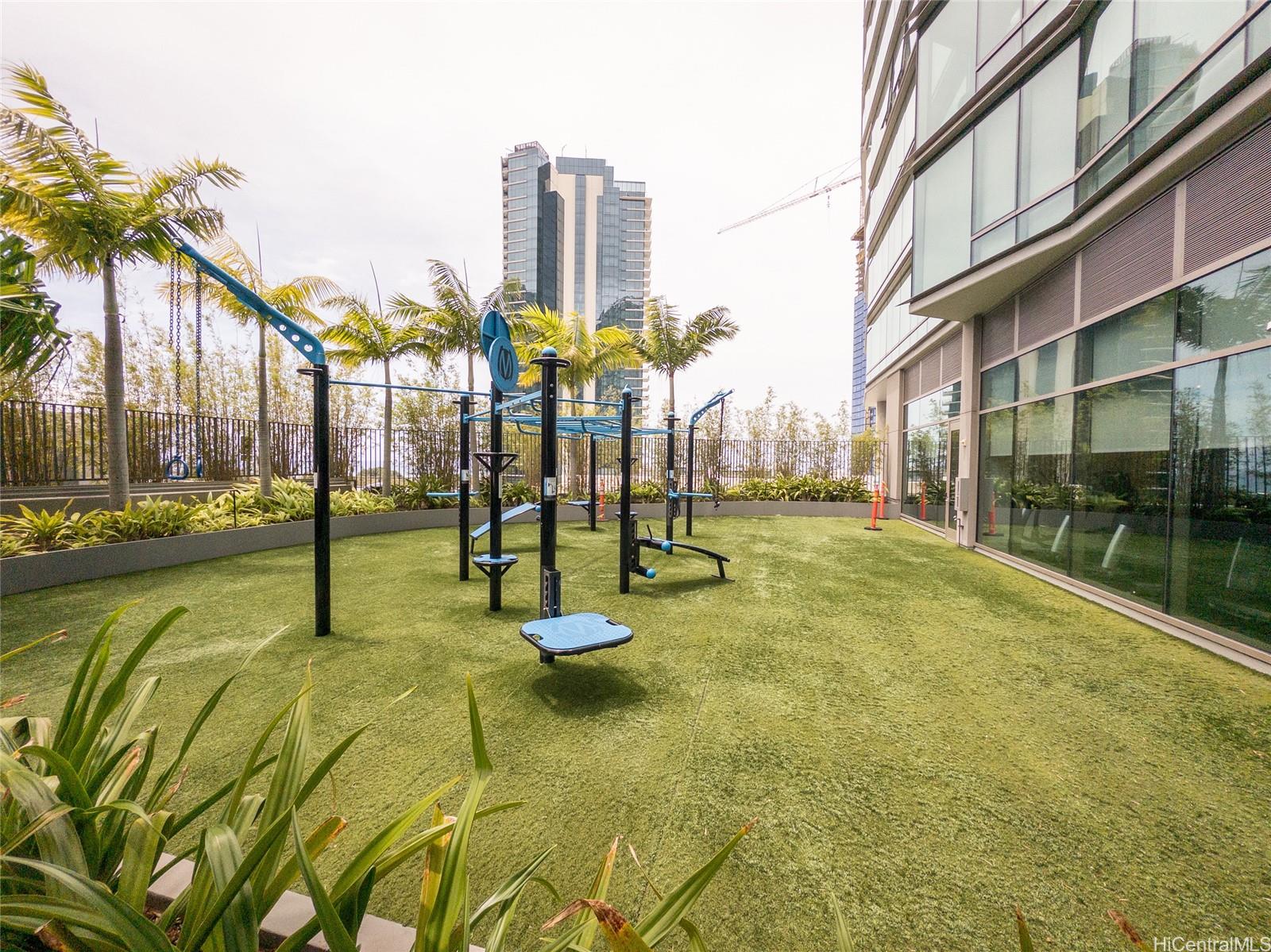 Ae'o condo # 1913, Honolulu, Hawaii - photo 19 of 25