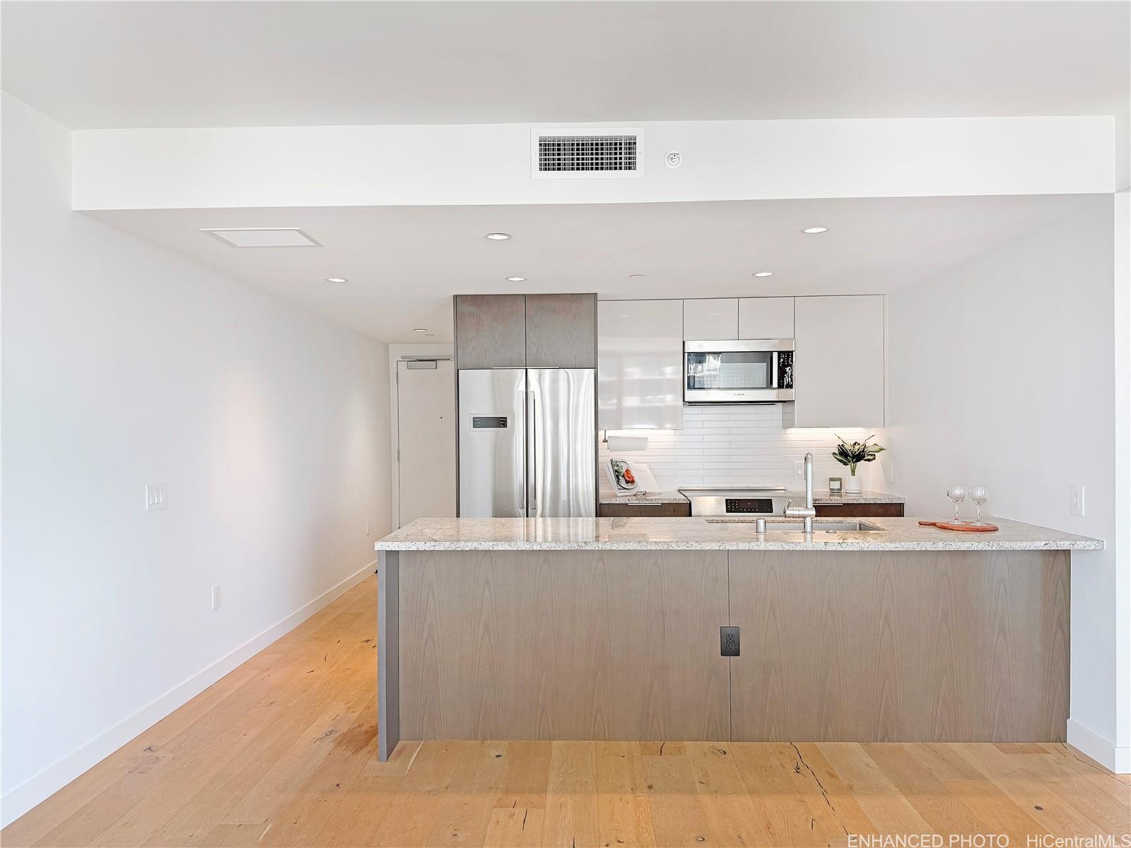 Ae'o condo # 2005, Honolulu, Hawaii - photo 3 of 15