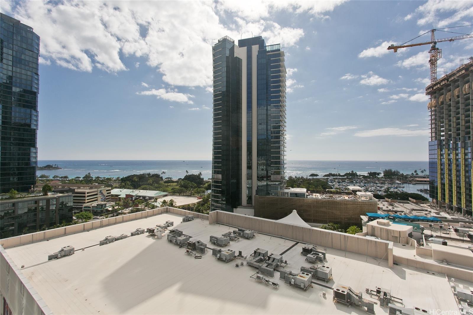 Ae'o condo # 2015, Honolulu, Hawaii - photo 7 of 13