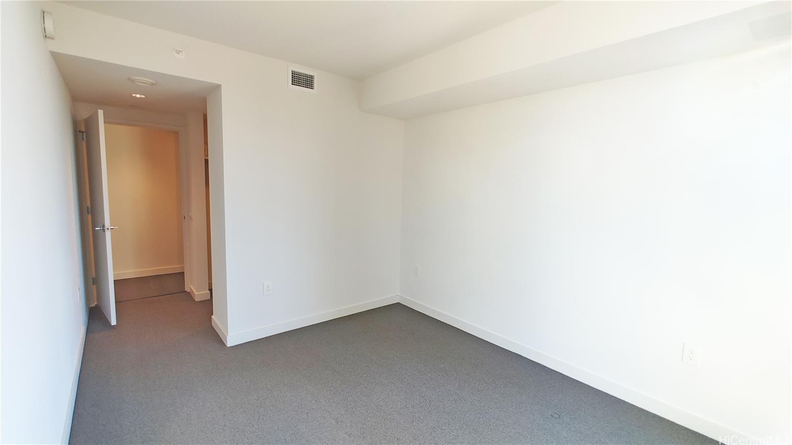 1001 Queen St Honolulu - Rental - photo 10 of 24