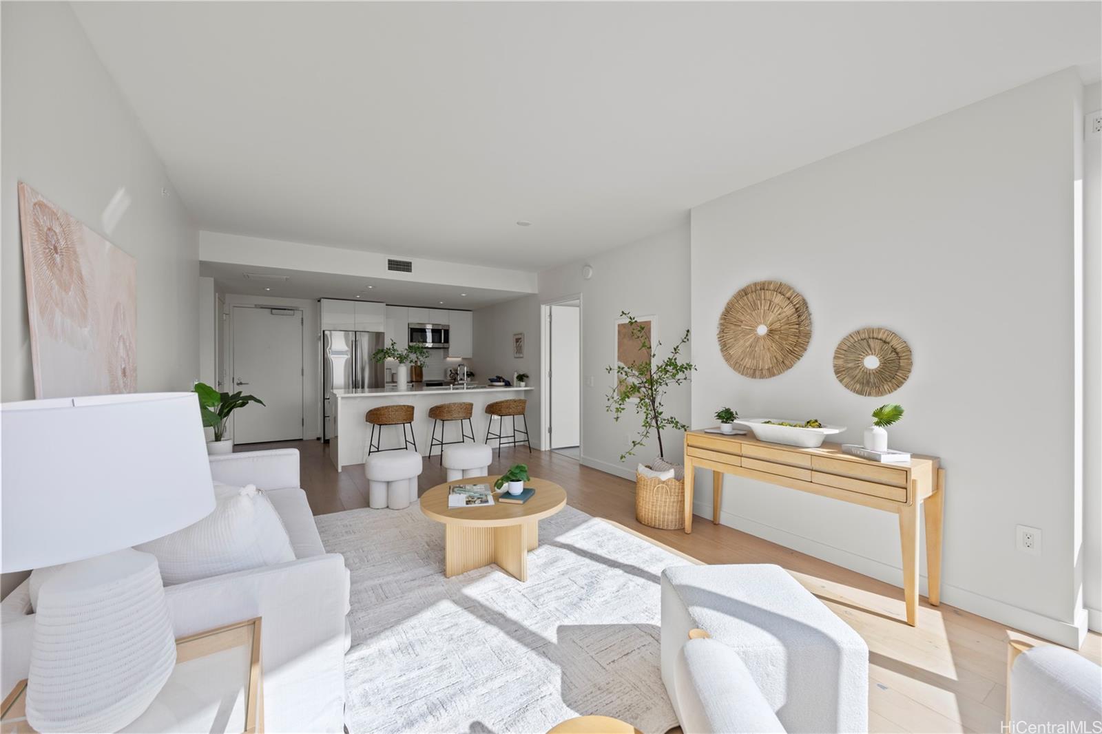 Ae'o condo # 2404, Honolulu, Hawaii - photo 3 of 17