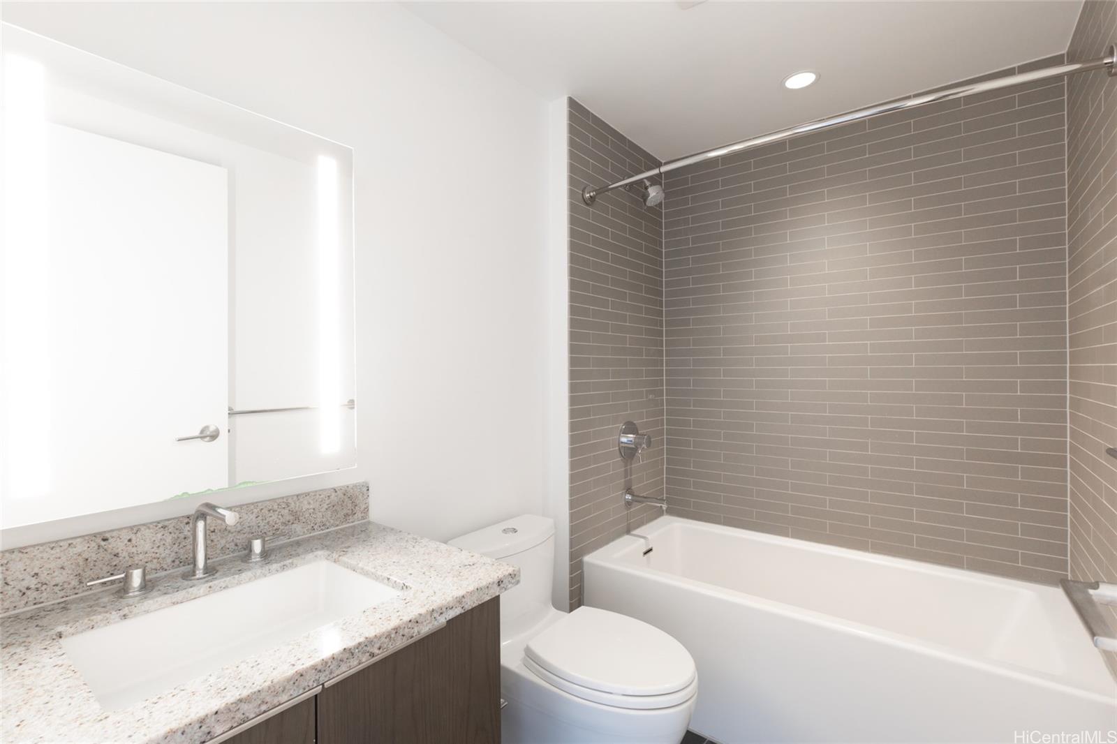 Ae'o condo # 2415, Honolulu, Hawaii - photo 12 of 25