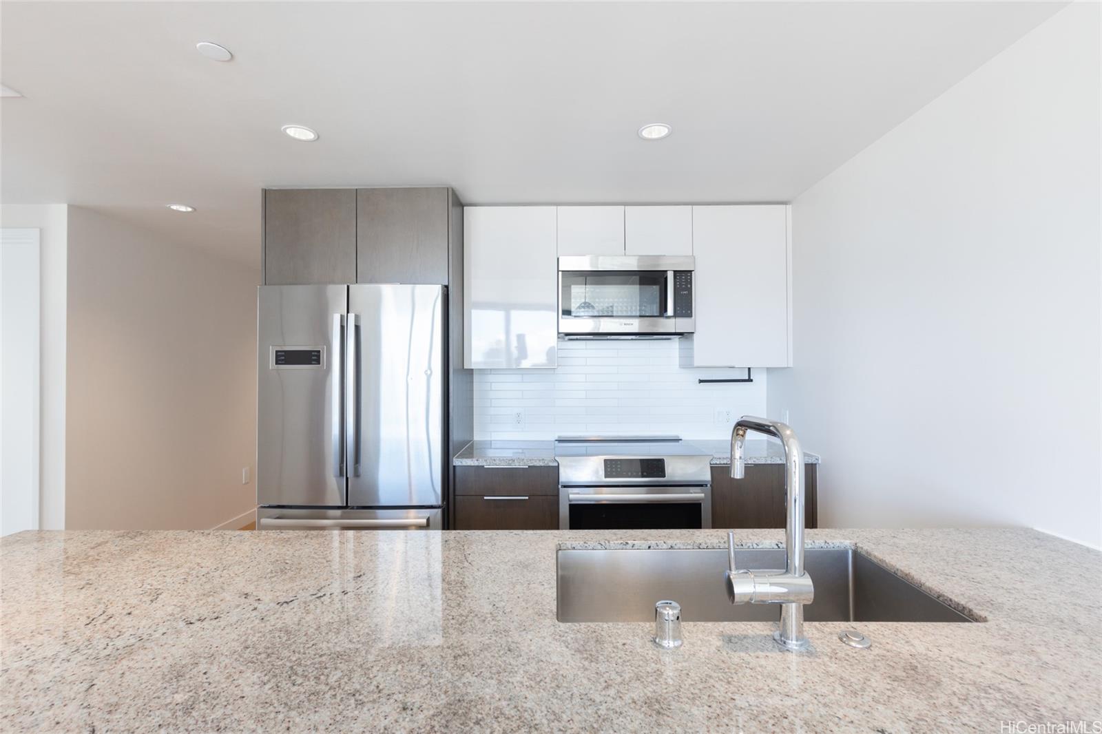 Ae'o condo # 2415, Honolulu, Hawaii - photo 5 of 25