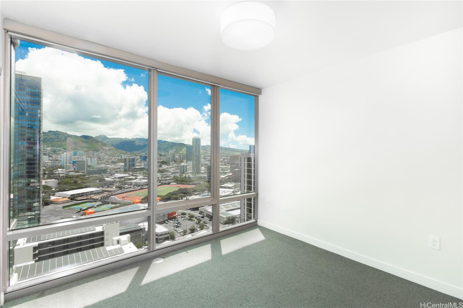 Ae'o condo # 2415, Honolulu, Hawaii - photo 10 of 25