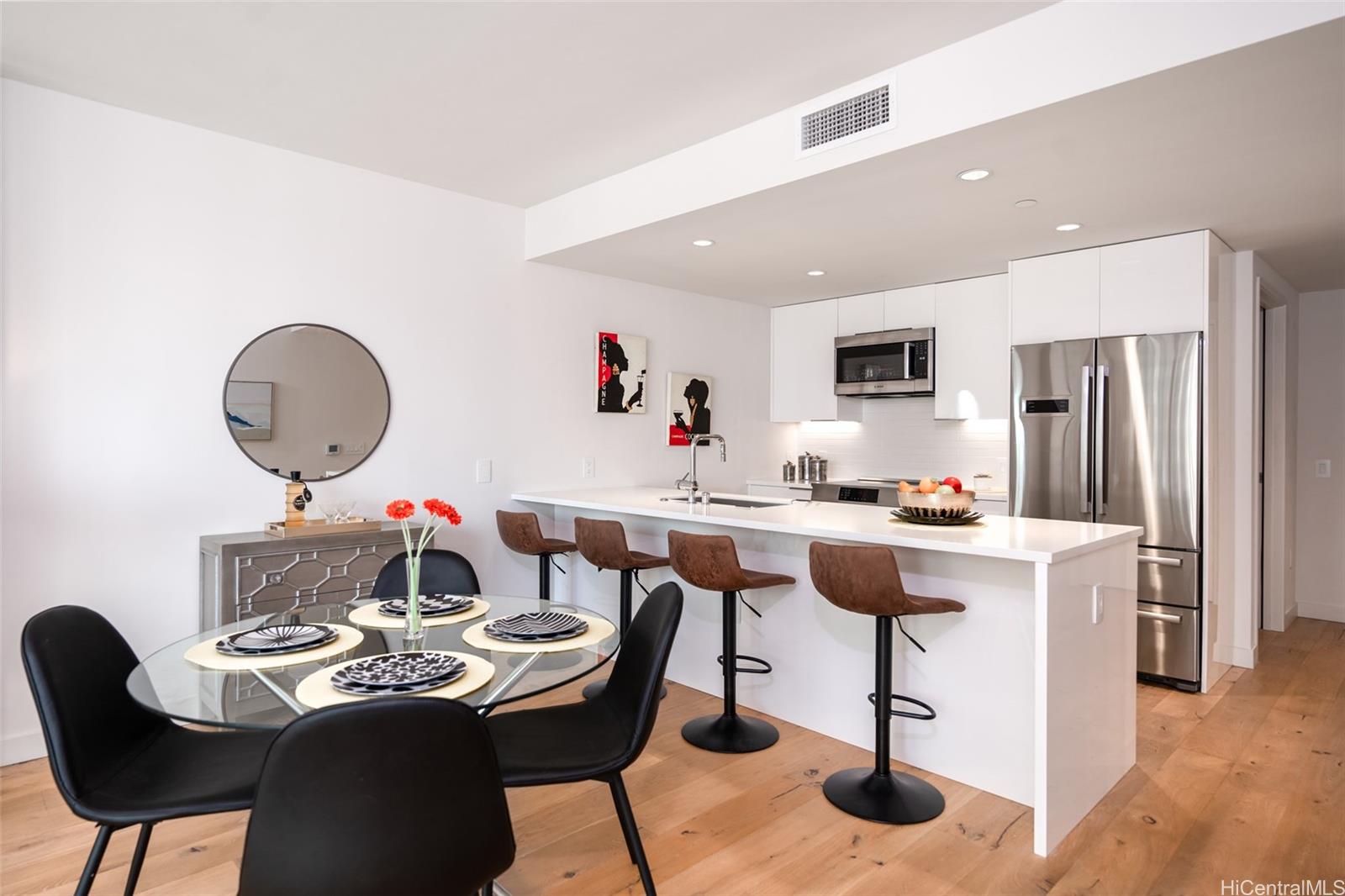 Ae'o condo # 2503, Honolulu, Hawaii - photo 6 of 25