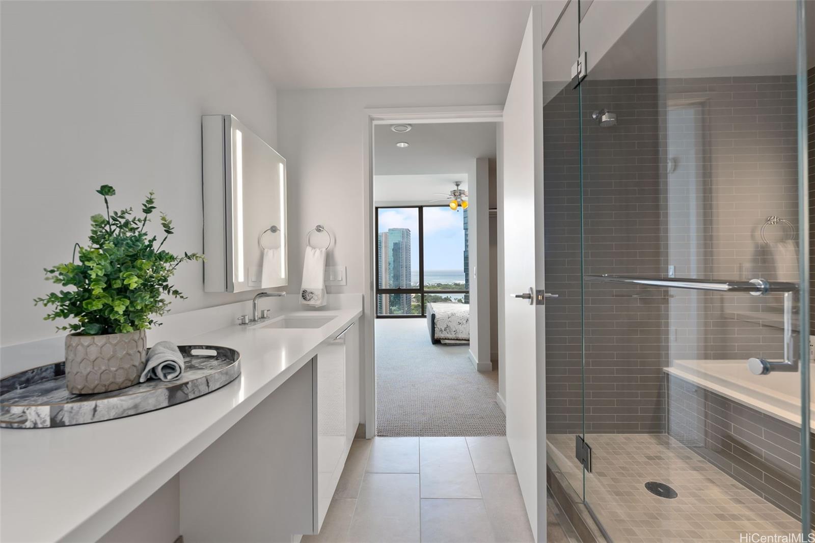 Ae'o condo # 2506, Honolulu, Hawaii - photo 13 of 25