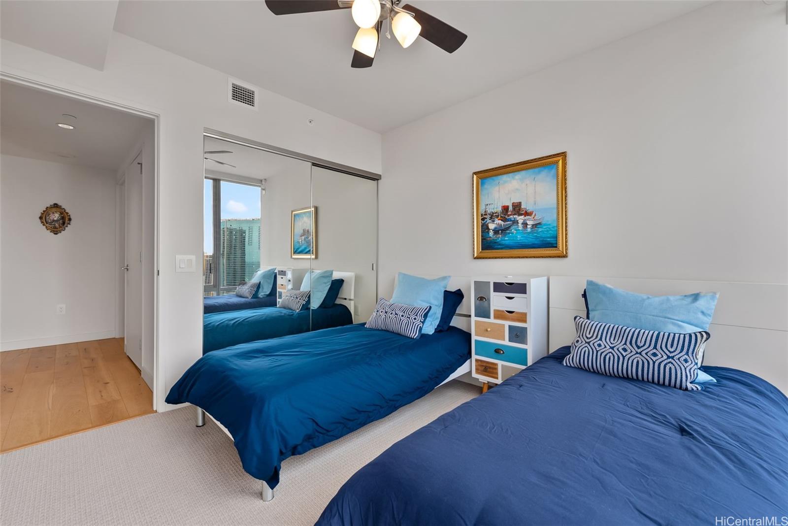 Ae'o condo # 2506, Honolulu, Hawaii - photo 17 of 25