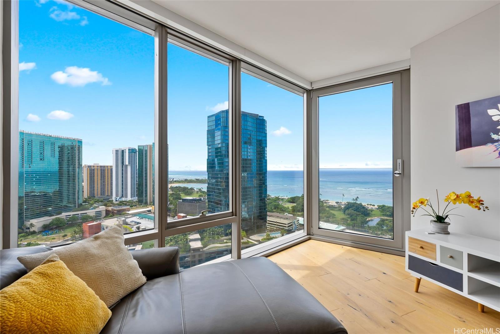 Ae'o condo # 2506, Honolulu, Hawaii - photo 5 of 25